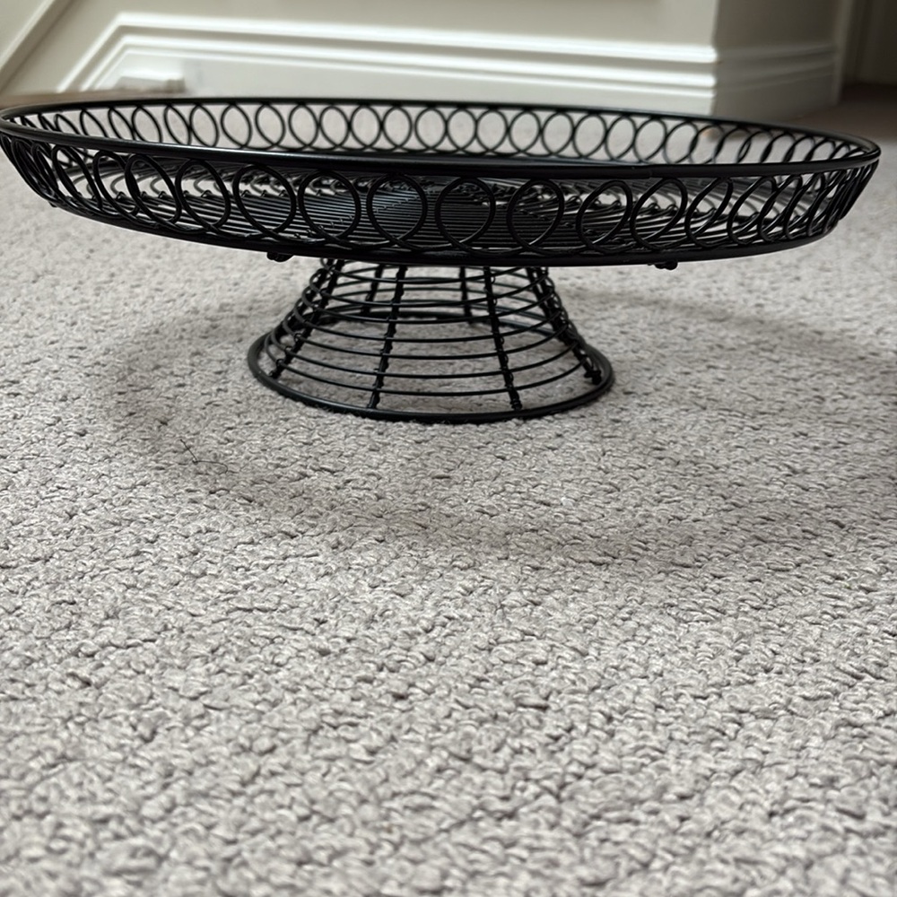 Rustic Wire Cake Stand - Picture 4 of 6